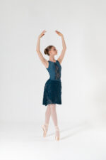 SI 692/P Body in lycra con inserto in pizzo davanti - immagine 3