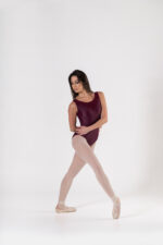 SI 693/D Body in lycra con inserto in pizzo davanti e inserto a cuore in pizzo dietro